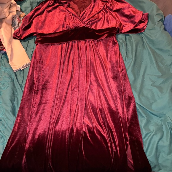 Kiyonna Verona Velvet Evening Gown in Pinot Noir - Picture 1 of 3